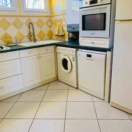 Rez De Raphael * Saint-Raphaël